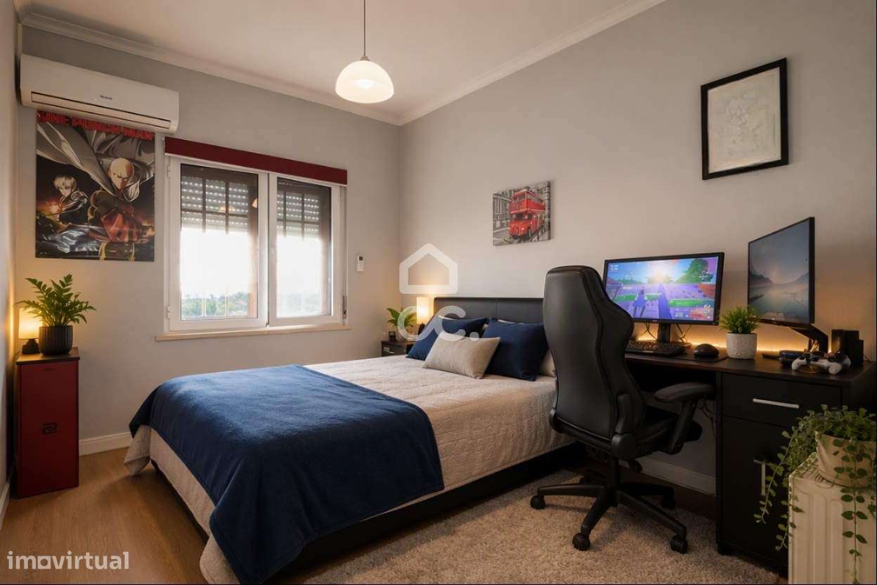 Apartamento T3 usado com 2 wc´s, varanda e ar-condicionado no Avelar.-5