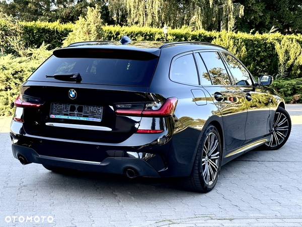 BMW Seria 3 318d M Sport Shadow - 16