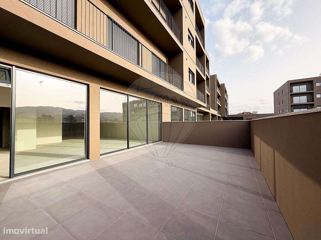 Loja  para arrendamento - Grande imagem: 2/12