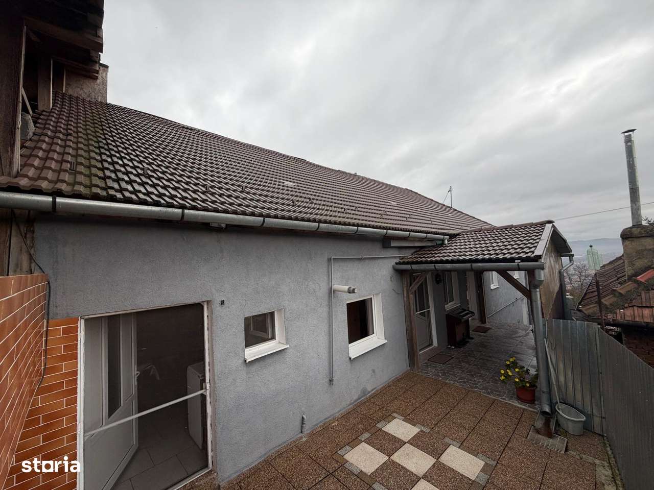 Casa de vanzare, zona Gloria, PRET: 104.000 EURO-1