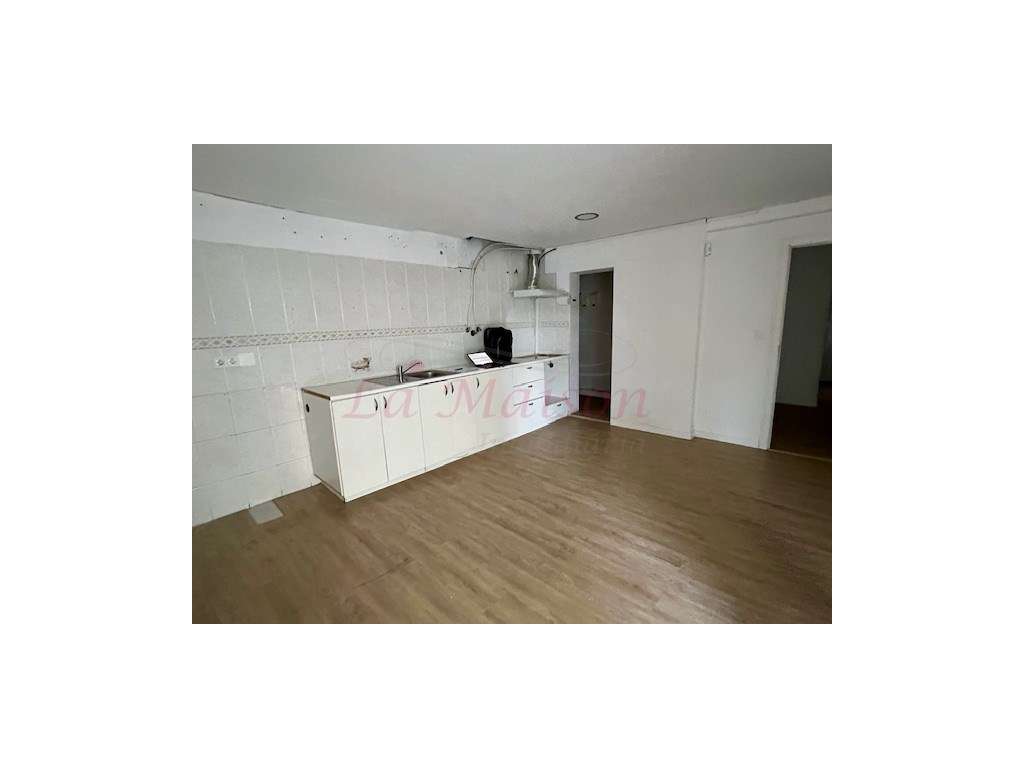Apartamento T3 em Ramada-17