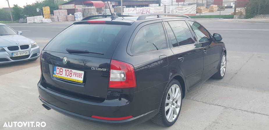 Skoda Octavia 2.0 TDI DPF RS - 11