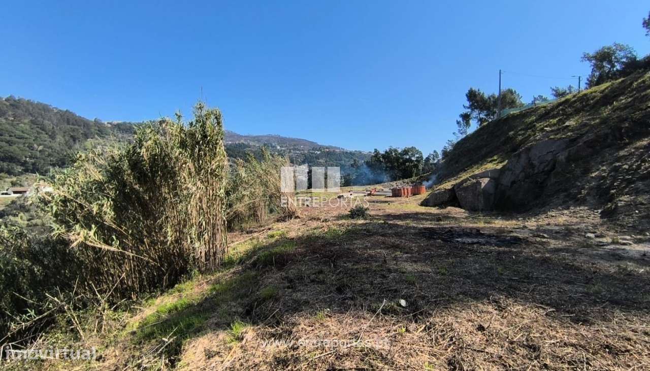 Venda de Terreno p/ construção, em frente ao, Oliveira do Douro, Cin - Grande imagem: 5/39