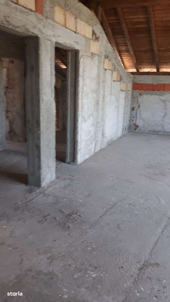 De vanzare Casa la rosu zona Cazasu - Imagine principală: 5/19