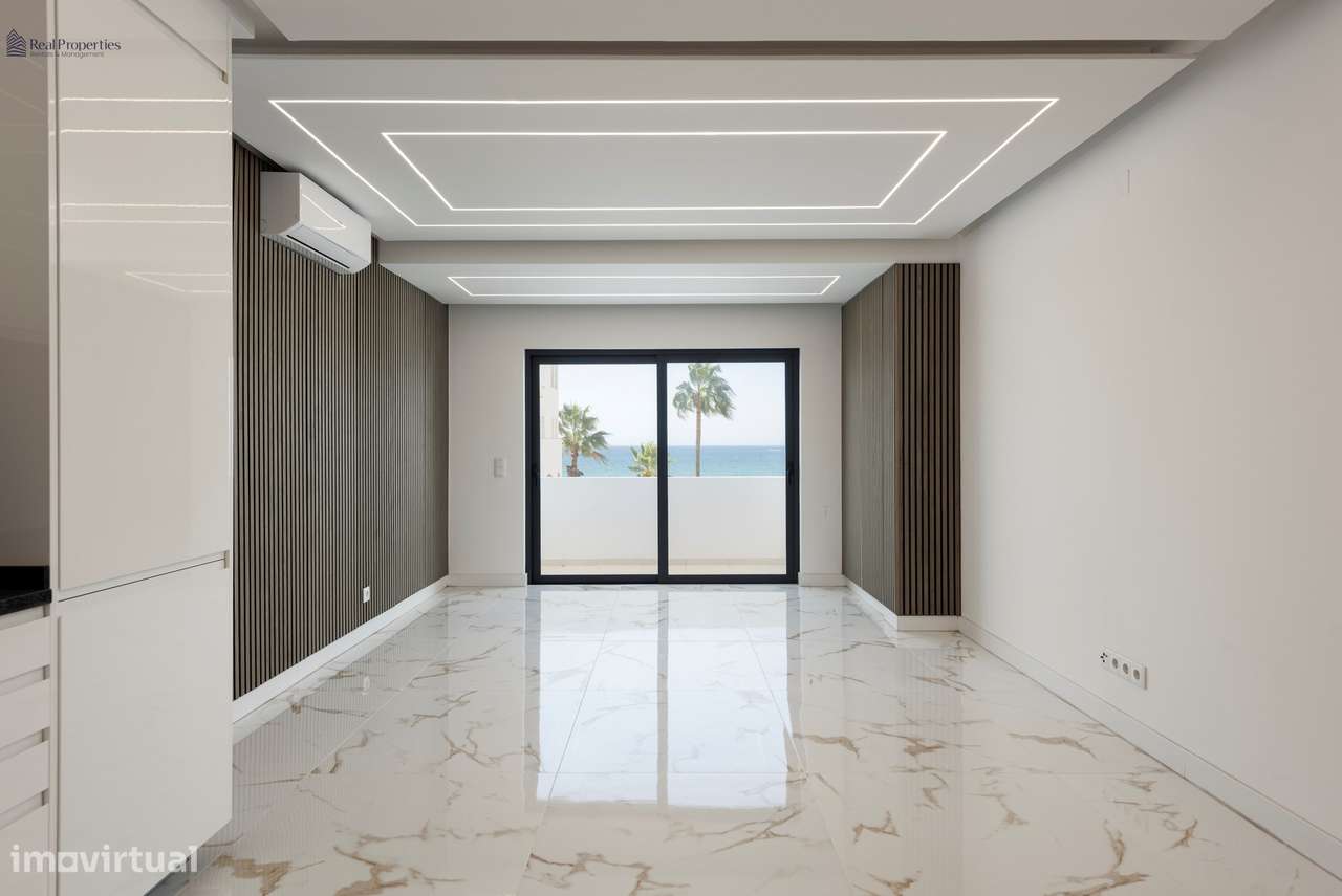 Apartamento T2 Renovado na Primeira Linha da Praia de Quarteira – Vist - Grande imagem: 3/22