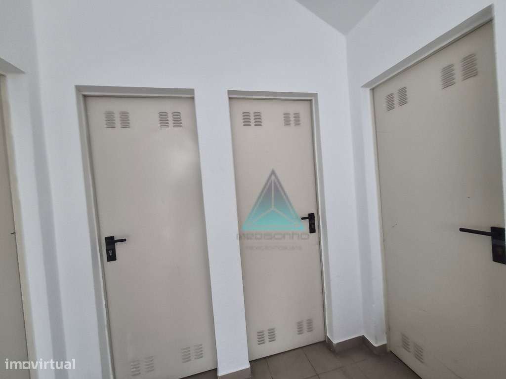 Apartamento T2 em Qta Vale Flor de Baixo, Feijó-17