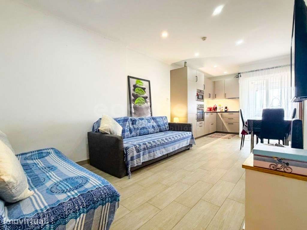 Apartamento T0+1 Remodelado na Avenida das Comunidades Lusíadas, Cl... - Grande imagem: 3/20