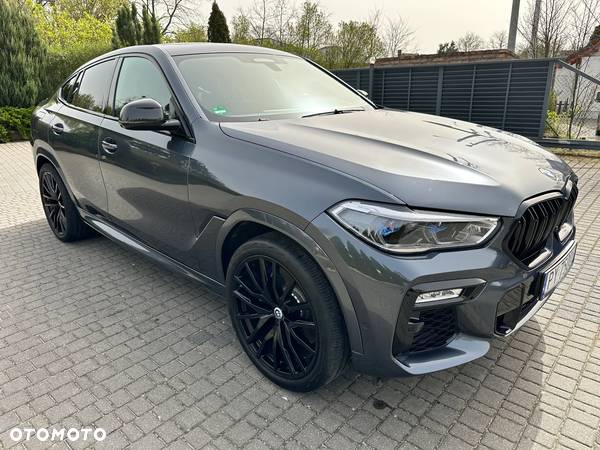 BMW X6 M50i - 2