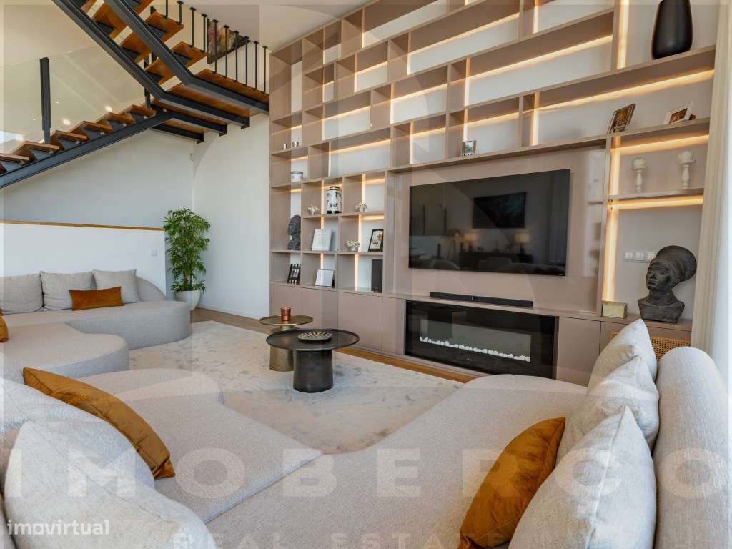 Moradia T3 de Luxo em Creixomil - Como Nova | Totalmente Mobilada e... - Grande imagem: 5/43