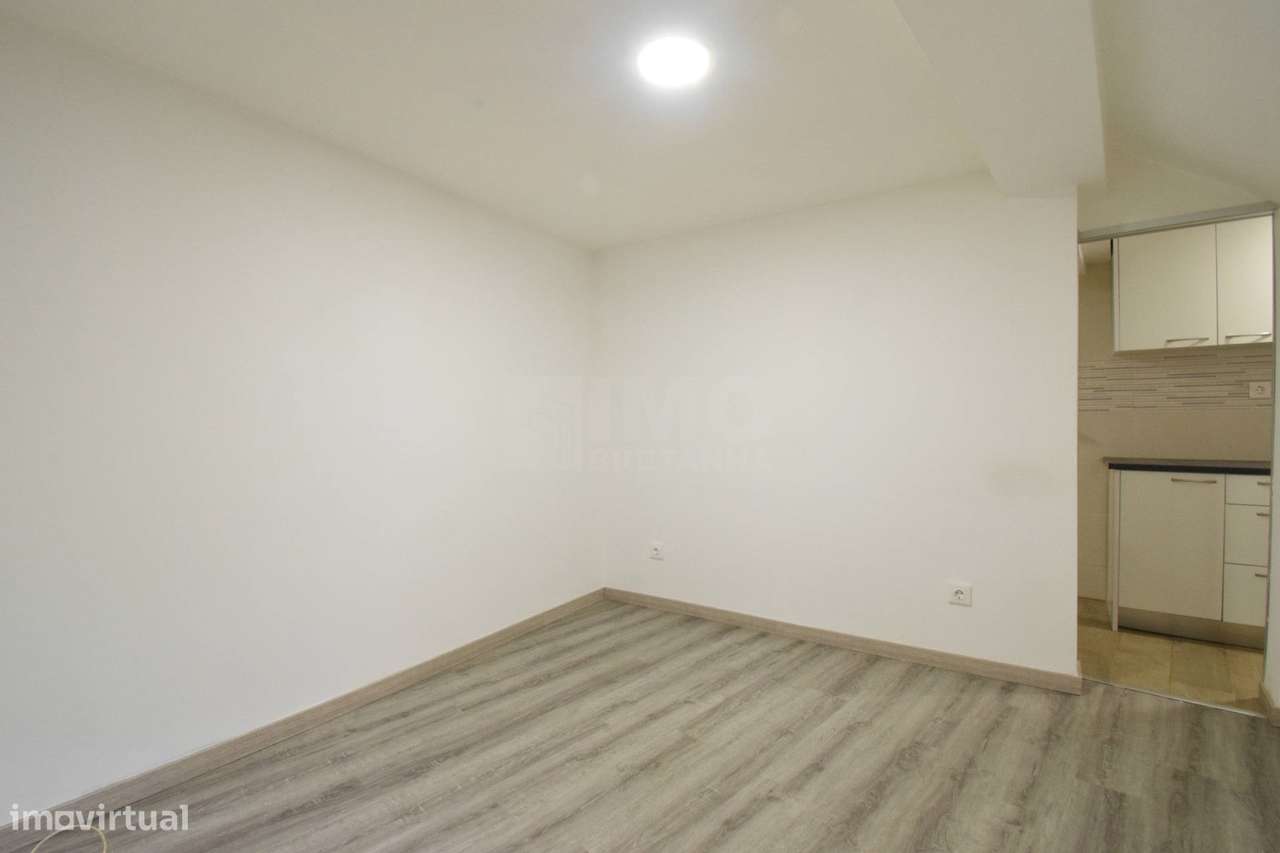 T1 Renovado - Centro da Cidade - Grande imagem: 3/8