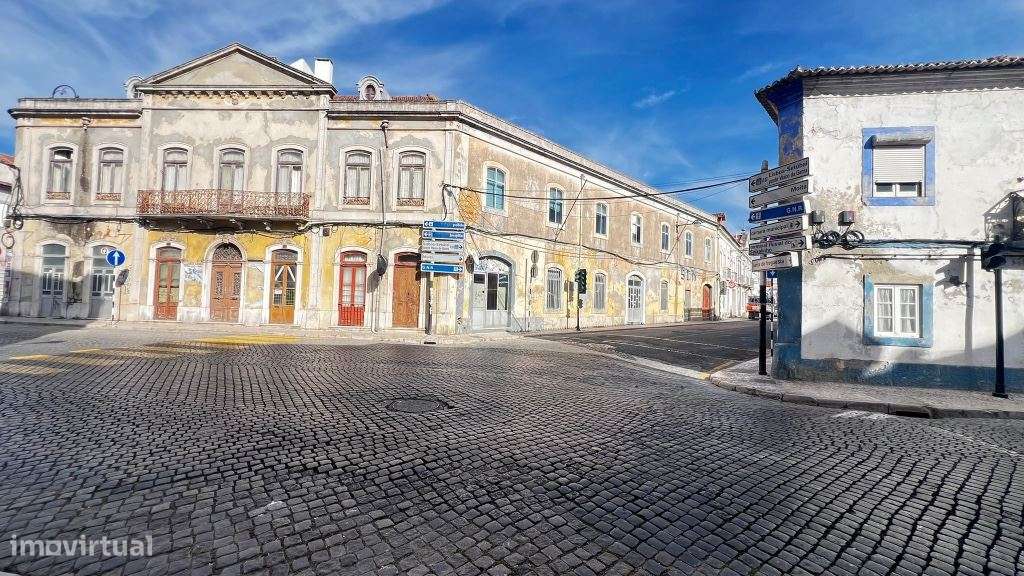 Pizzaria e Habitação no 1º andar no Centro do Montijo - Para renovar - Grande imagem: 4/28