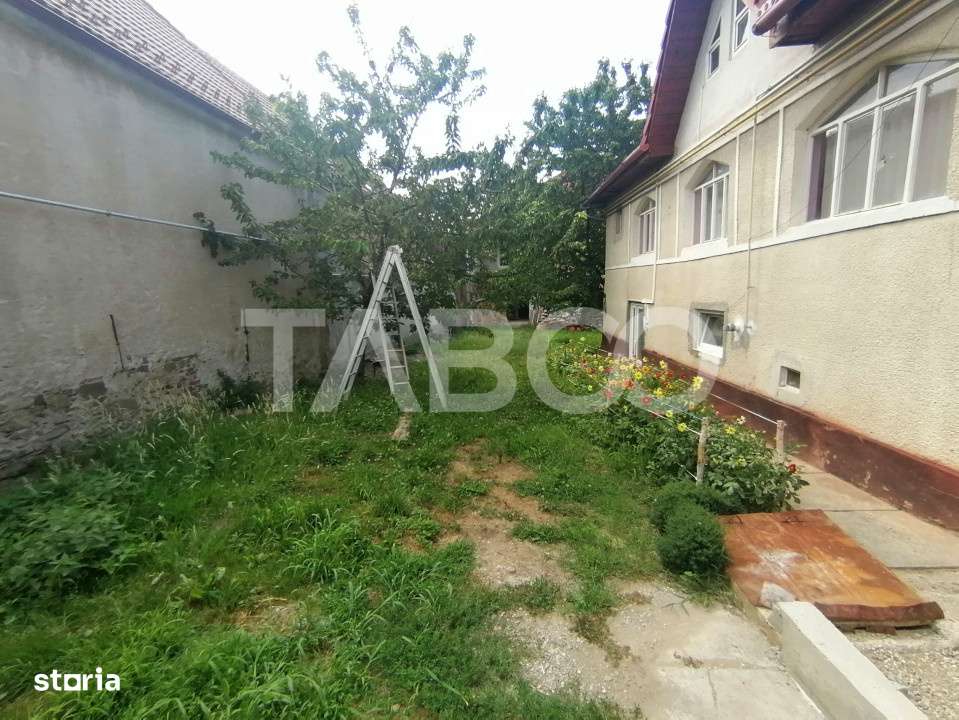 Comision 0% Casa de vanzare 4 camere 2 bai teren 266 mp Saliste Sibiu - Imagine principală: 4/16