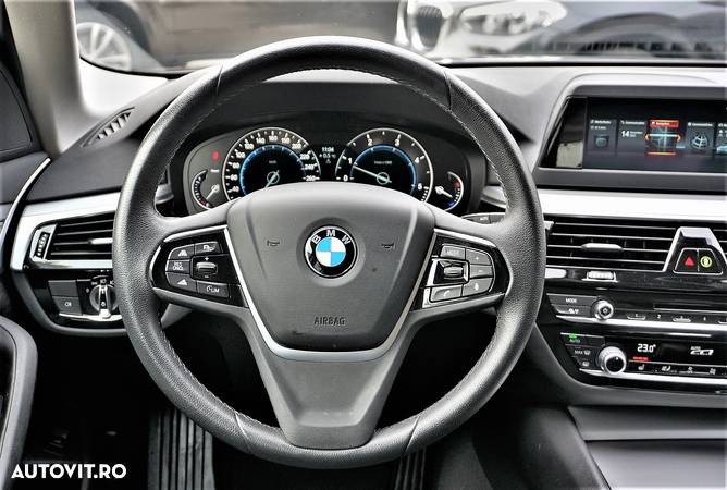 BMW Seria 5 520d AT - 19