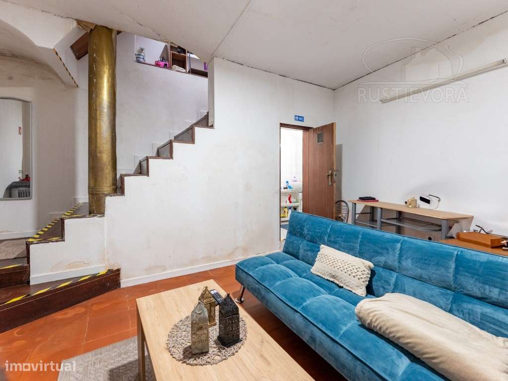 Loja | Espaço Comercial | Rua central do Centro Histórico | Évora - Grande imagem: 4/11