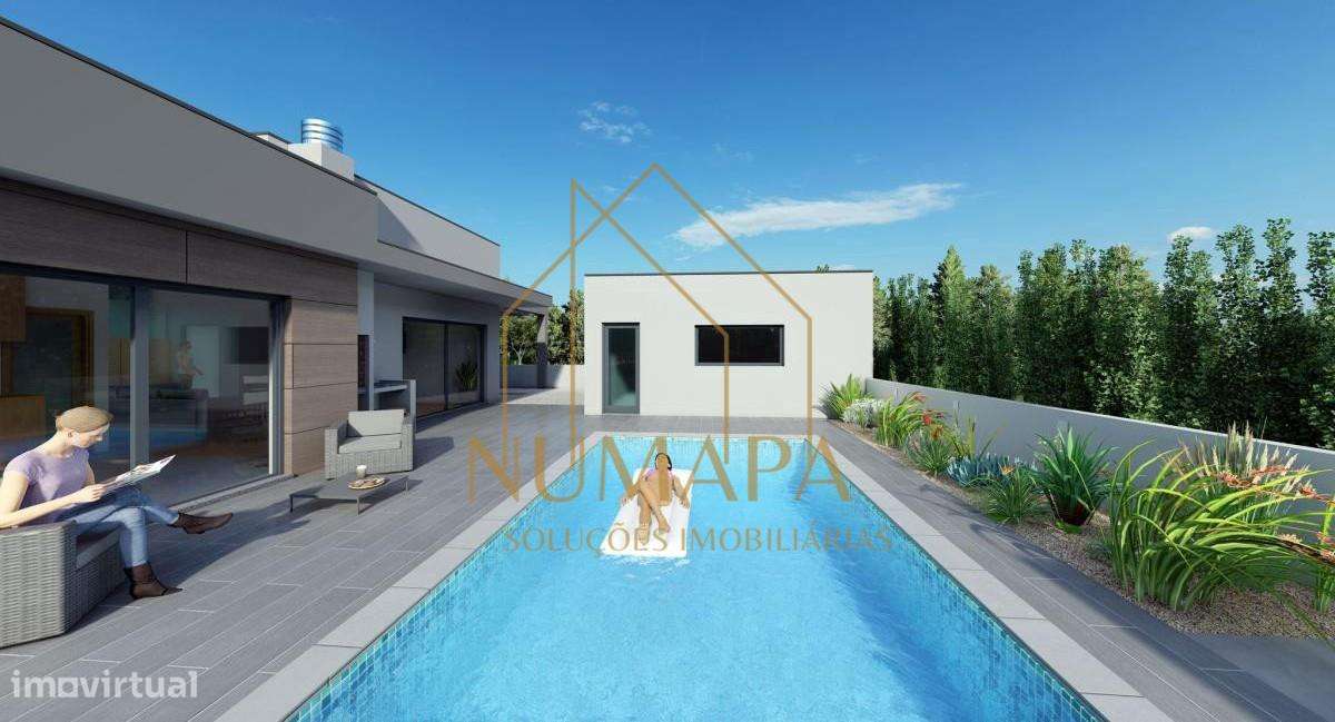 Moradia Térrea T5 Isolada com Piscina e Garagem Azeitão-23