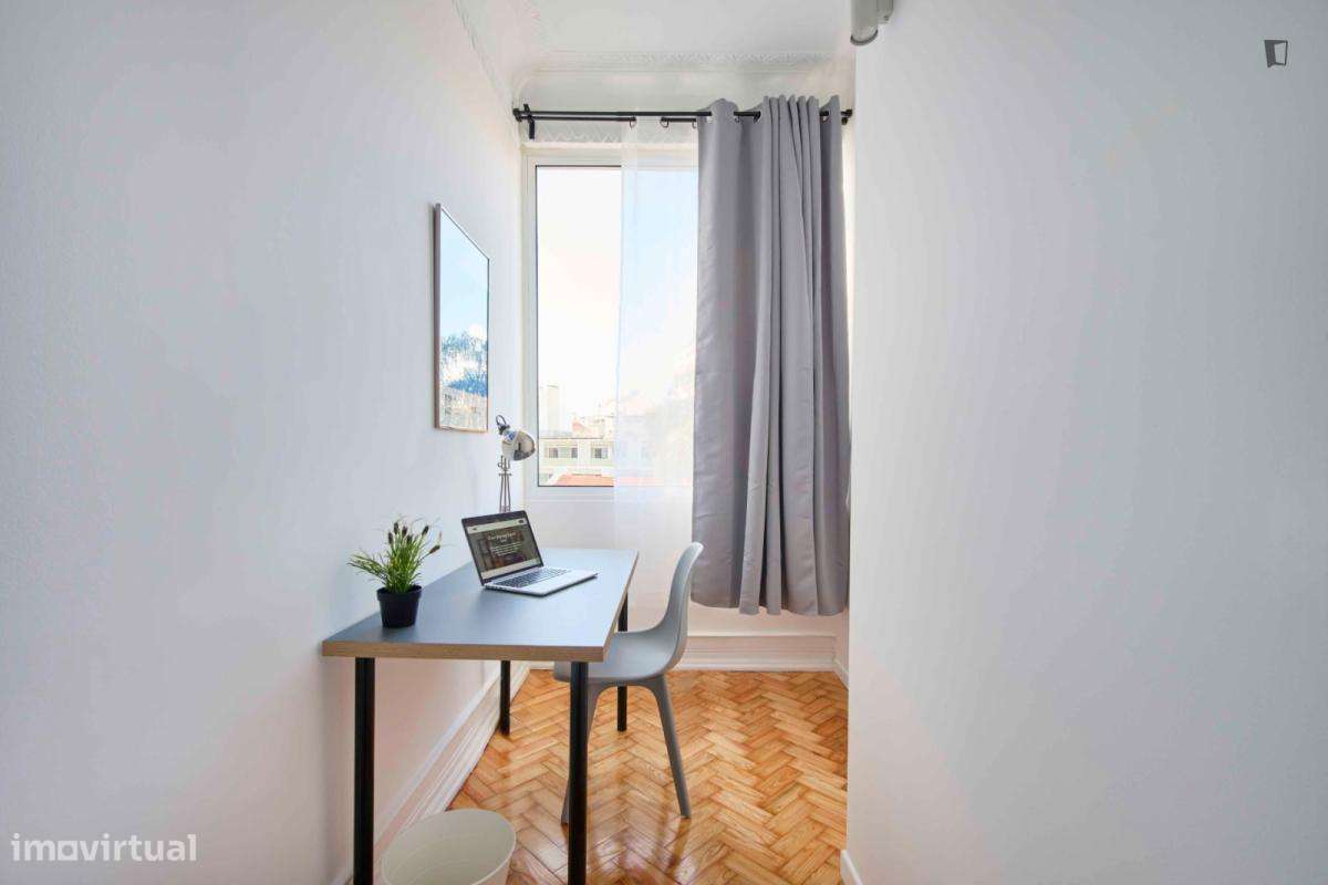 Quarto - localizado em Rato Lisbon - Grande imagem: 5/7