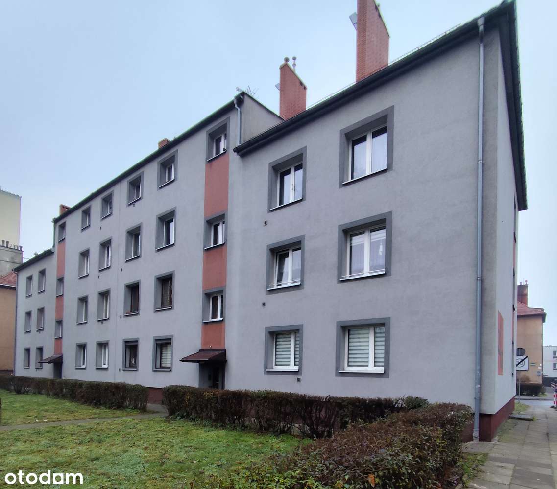 Kawalerka gotowa do zamieszkania. Niski czynsz!! Bytom ul. Łużycka.-9