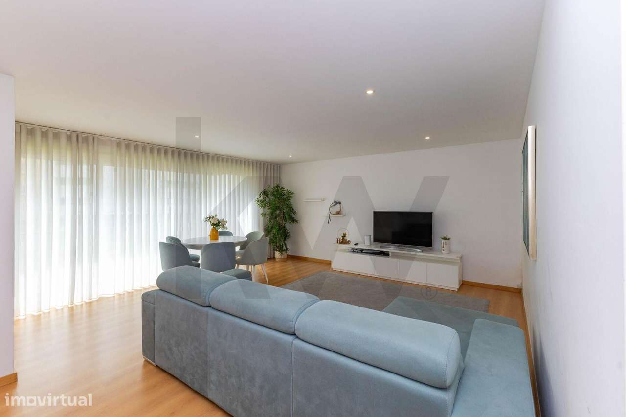 Apartamento T4 com garagem em Mourões, Póvoa de Varzim-6