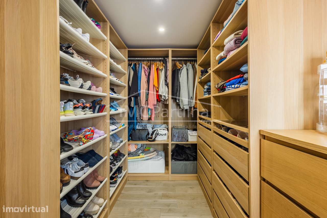 Apartamento T3 à venda na Rua Torcato Jorge-21