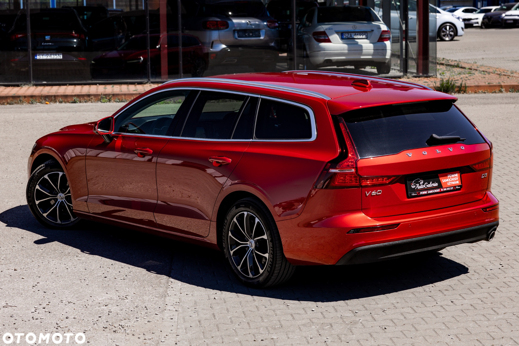 Volvo V60 D4 Geartronic Momentum - 12