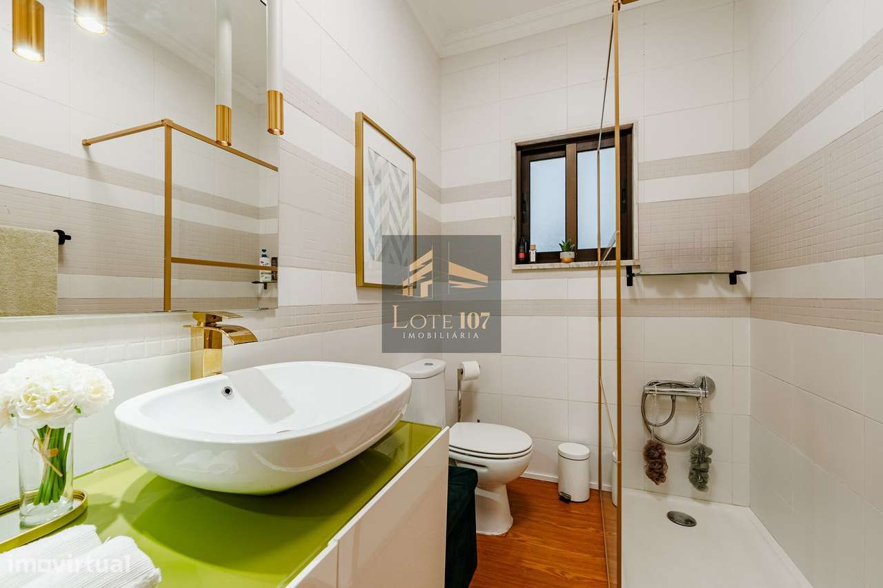 Apartamento T2 Remodelado em Pinhal Novo-28