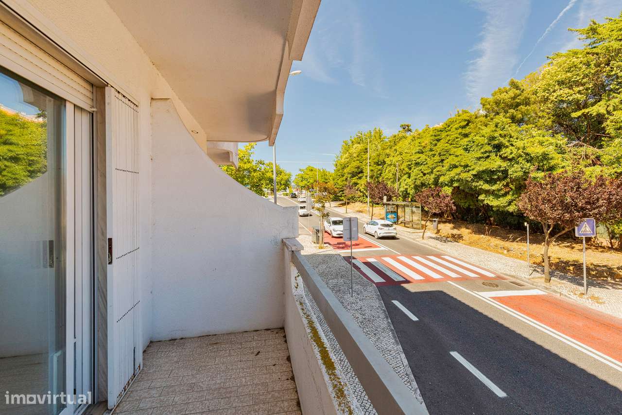 ALCABIDECHE/CASCAIS - Apartamento T2 com varanda e GARAGEM! - Grande imagem: 4/23