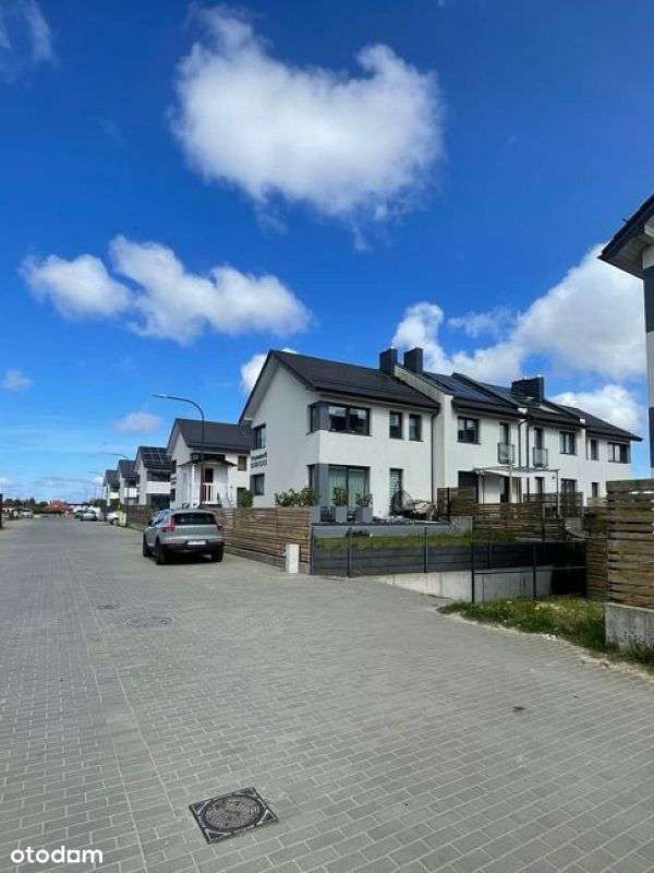 Nowoczesny dom w Rumi, 134 m2 plus 30 m2 poddasza-0