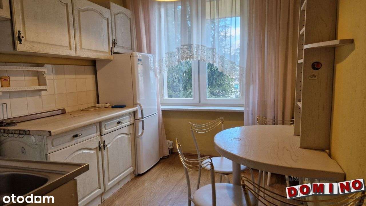 Staszica, 2 pokojowe mieszkanie w bloku z cegły-0