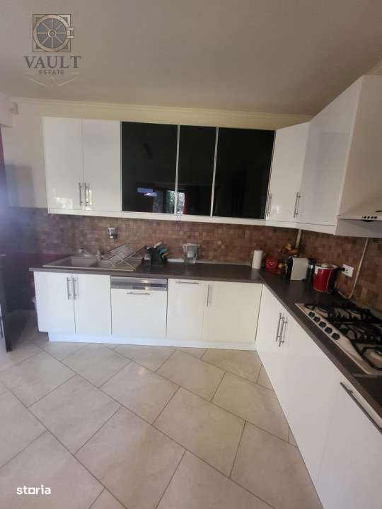 CASA INDIVIDUALA-PANTELIMON-8 CAMERE-CURTE-5 BAI-2 LOCURI PARCARE - Imagine principală: 3/19