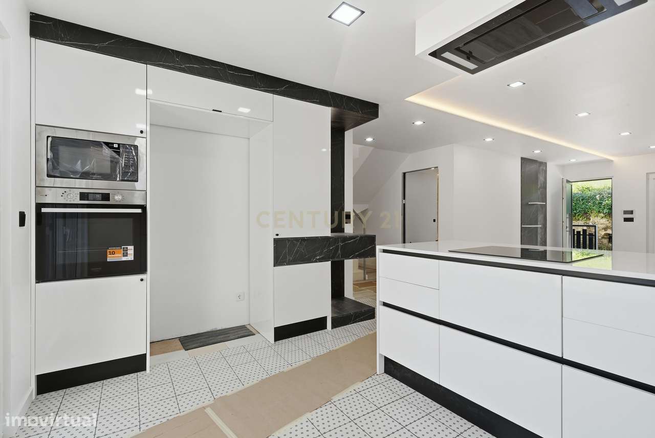 Moradia T4 Nova com Vista de Campo – Entre a Aldeia e o Mar (a 15km da - Grande imagem: 5/44