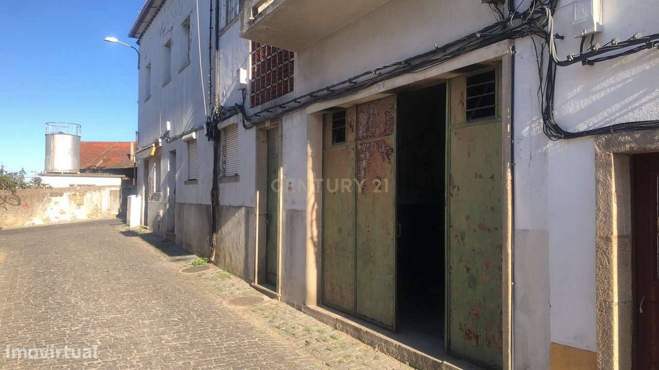 Prédio em Castelo Branco - Grande imagem: 5/17