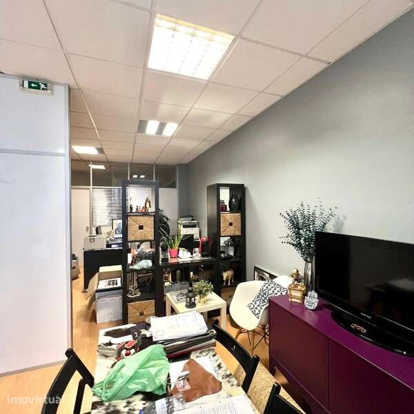 Loja para vender em São João da Madeira-1