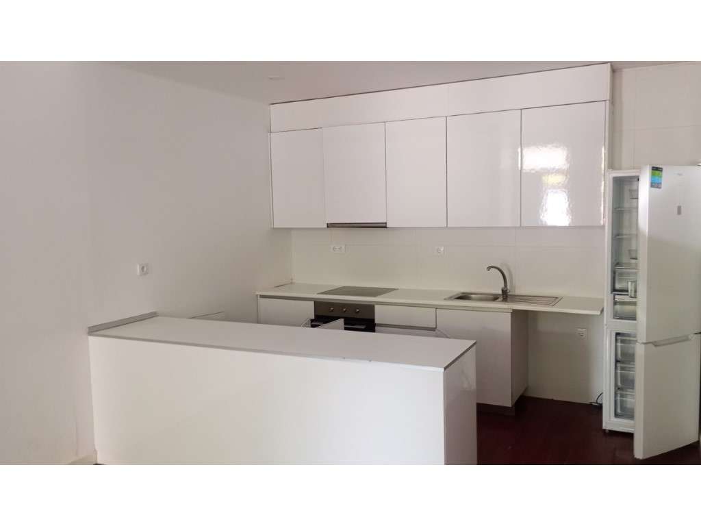 Prédio 3 pisos no centro da cidade-2