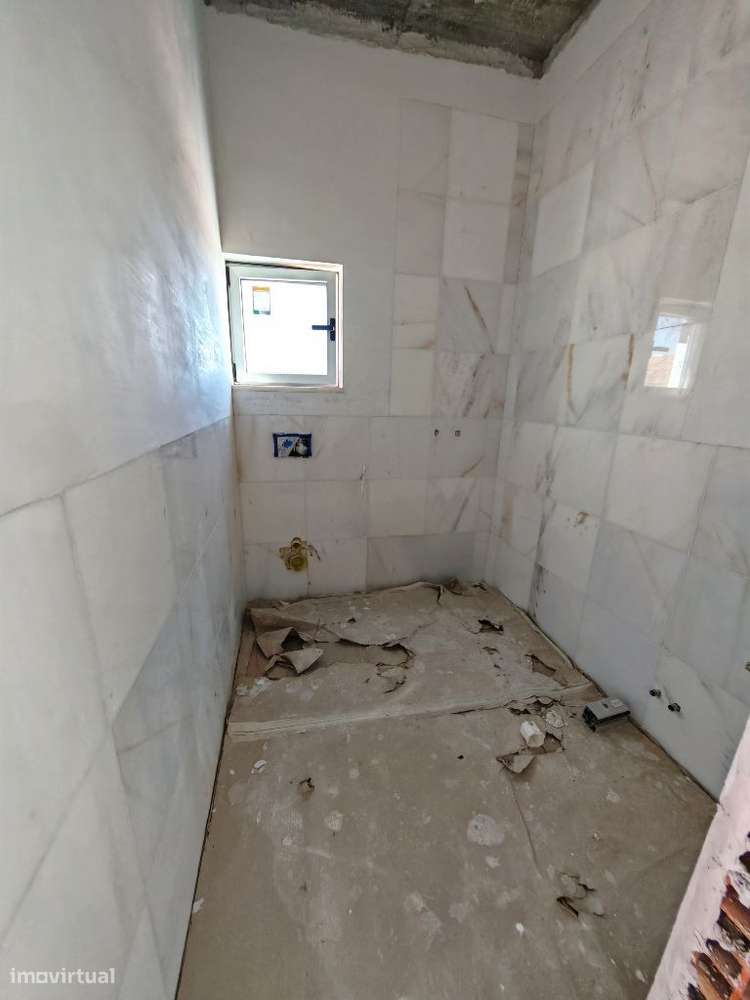 Moradia nova no alto do Monte Estoril - Vistas espectaculares-28