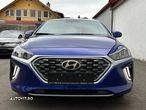 Hyundai IONIQ - 3