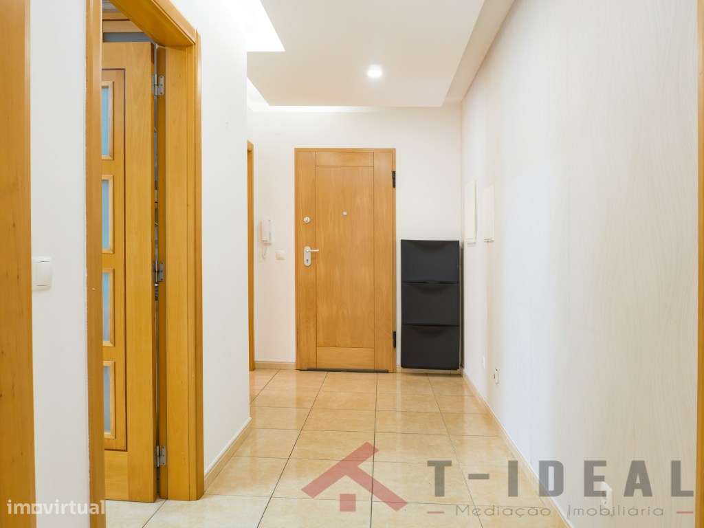 Apartamento T2 com Terraço-14