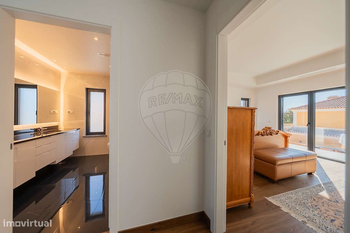 Moradia T4 para venda-25