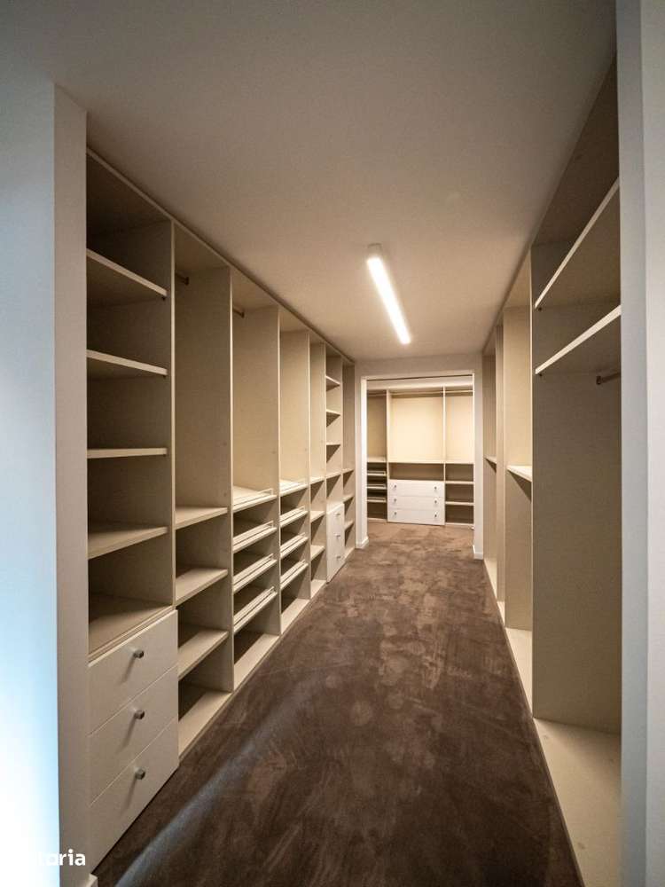 Vanzare - O proprietate magnifica cu gradina in Cartierul Francez-10