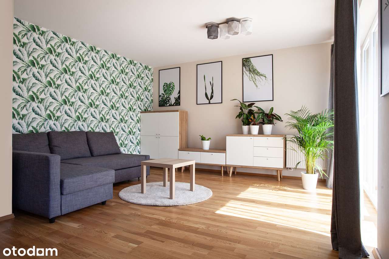 Słoneczne z ogródkiem i miejscem parkingowym-0