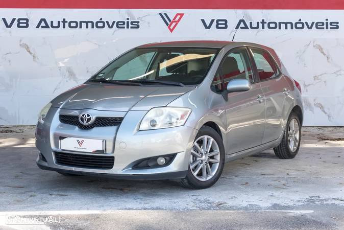 Toyota Auris 1.4 D-4D AC - 1