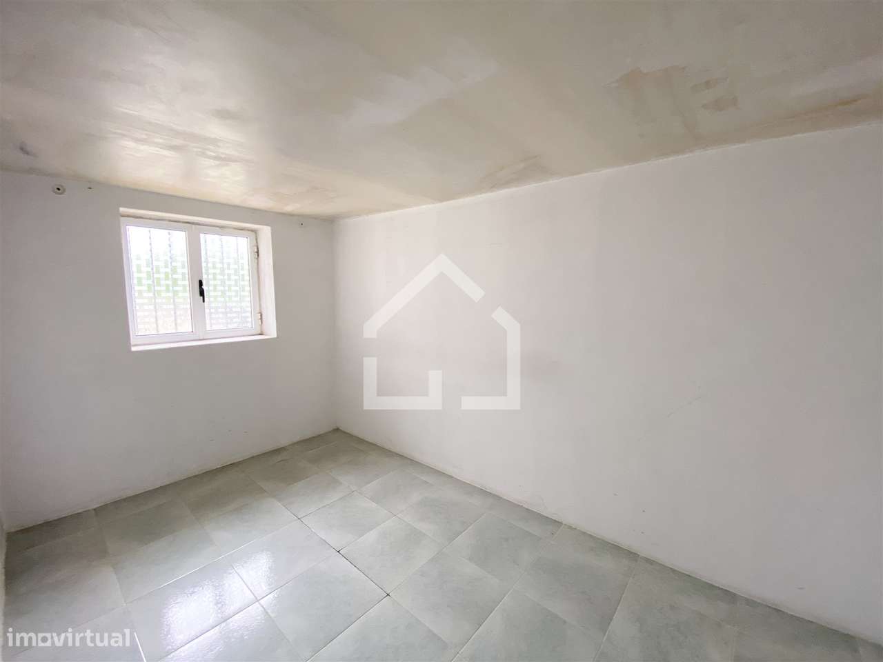 Moradia com 2 Habitações - Souto-18