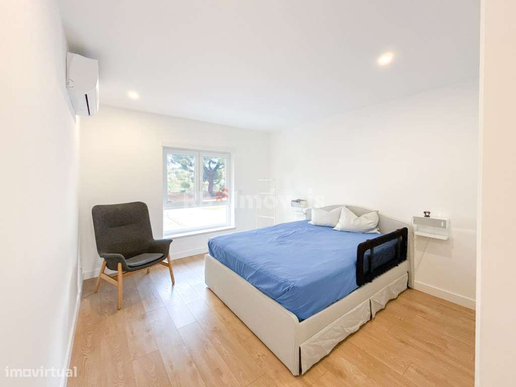 Apartamento T3 Semi-Novo, c/ Garagem - em Constância-30