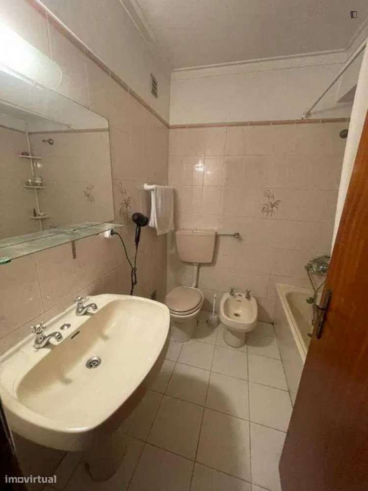 Apartamento com 1 quartos - localizado em Lisbon - Grande imagem: 4/4