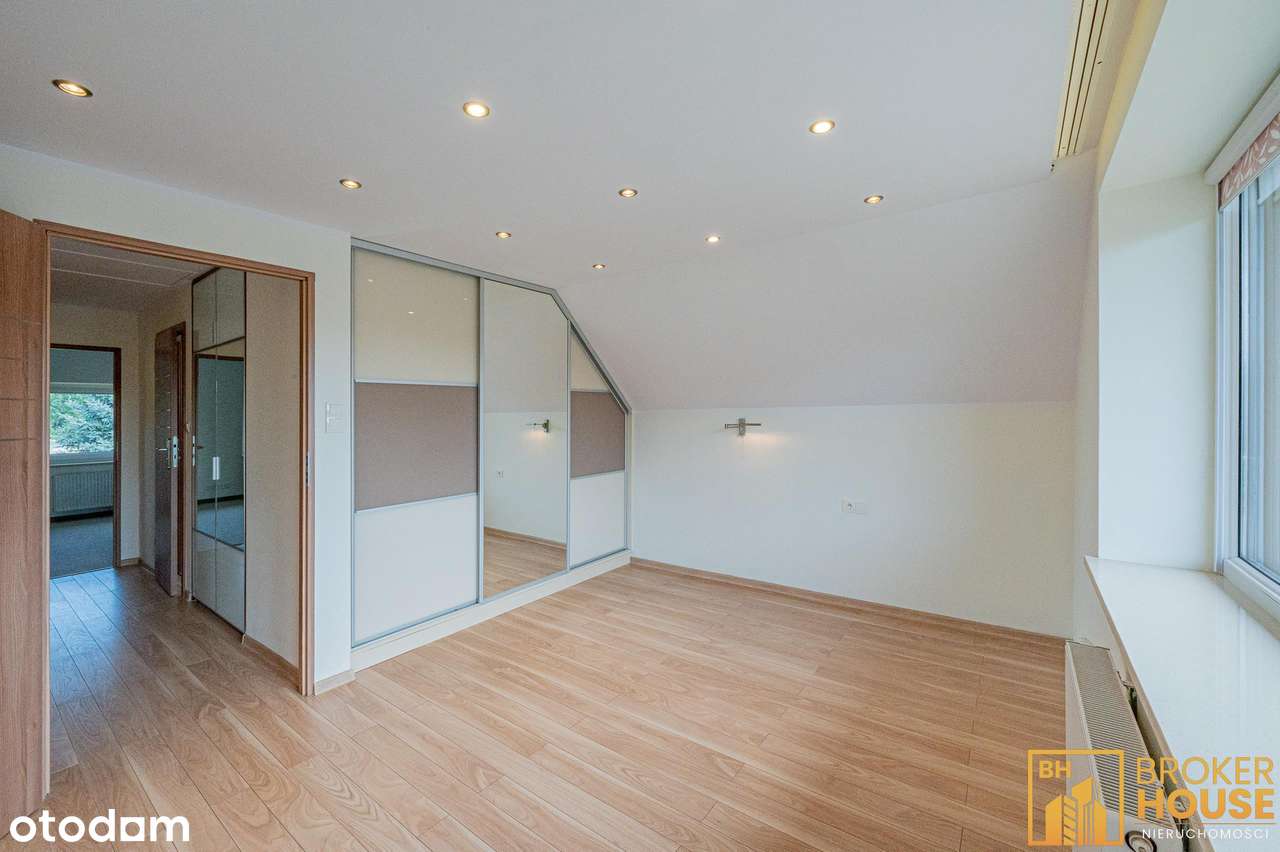 Dom, 270.0 m², Opole-15