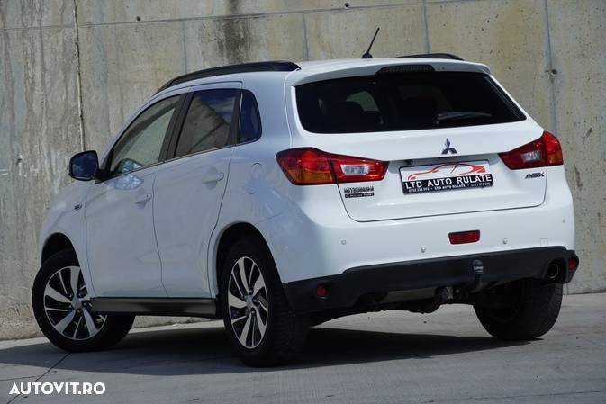 Mitsubishi ASX - 5