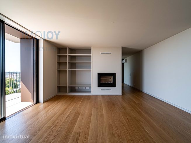Fantástica Penthouse T3 Duplex no The Yard-3
