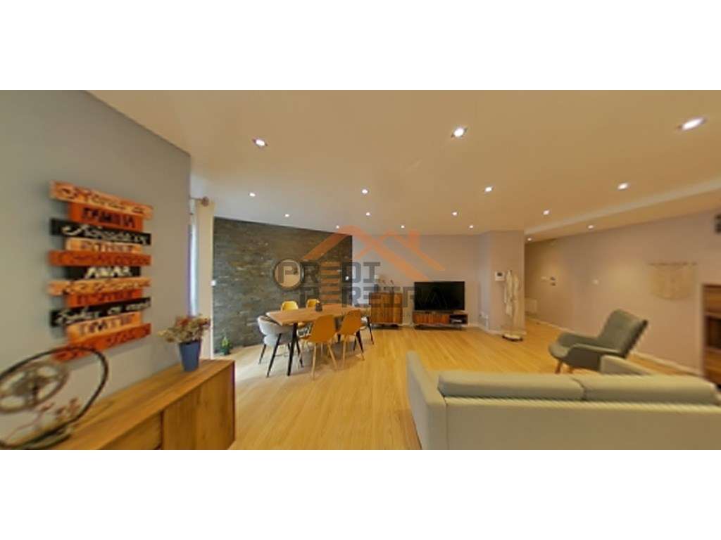 Reservado!
T3 moderno, com box para 2 veículos, terraço e com vist... - Grande imagem: 3/41