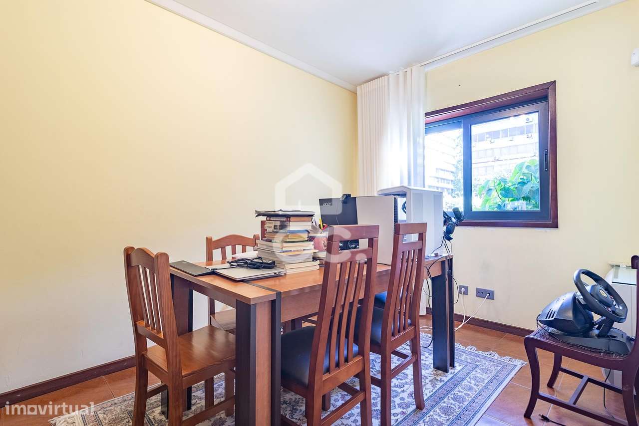 Moradia na Avenida da Boavista T5 - Porto-18