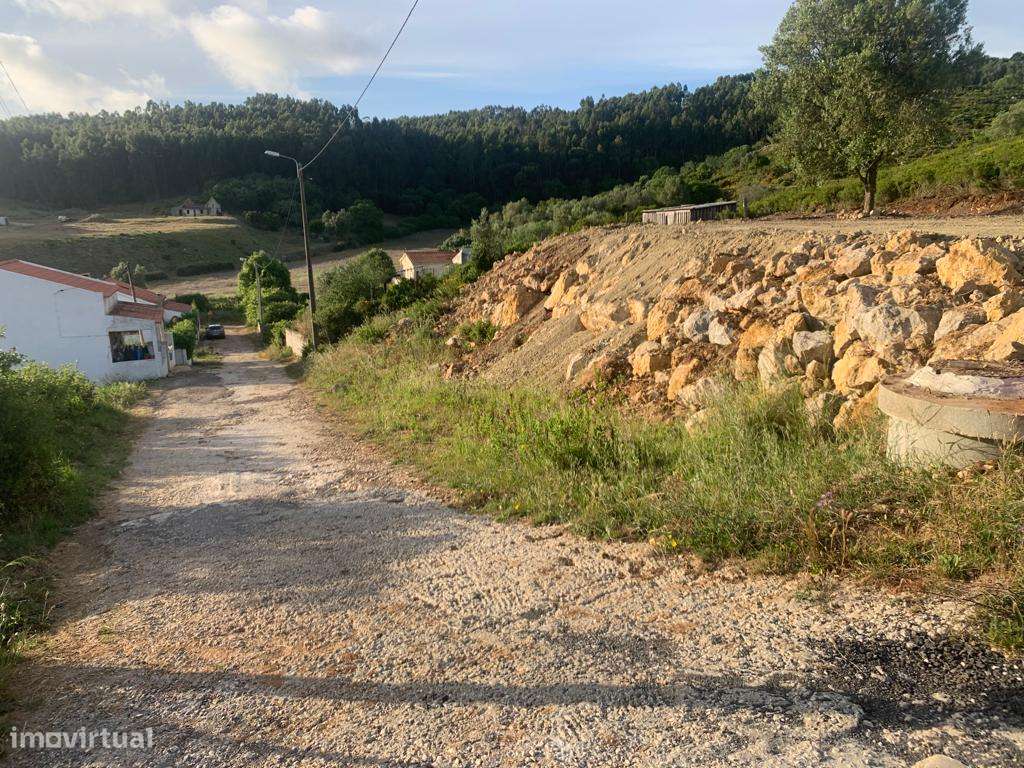 Terreno Urbano de 600m2 para construção unifamiliar ou construção de 2 - Grande imagem: 1/10