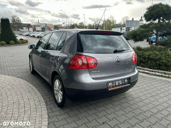 Volkswagen Golf V 1.9 TDI Comfortline - 5